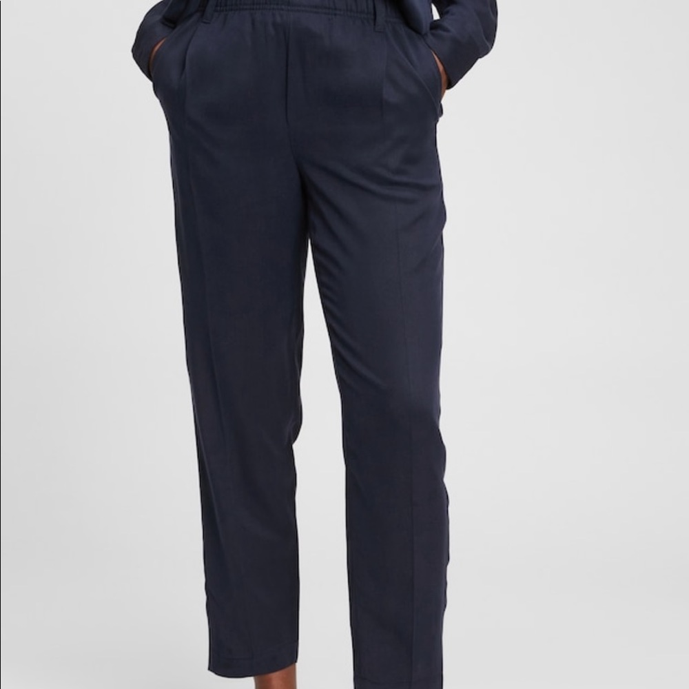 GAP navy and white striped high rise recycled pull-on pants
